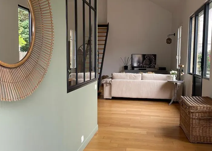 Charmante Echoppe En Pierre Proche Gare